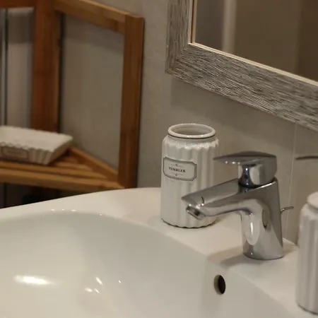 Arpa Center Apartman Bologna