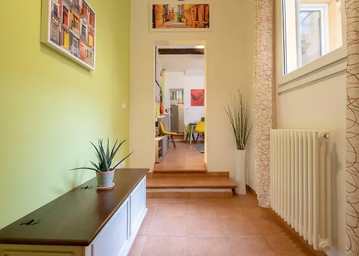 Arpa Center * بولونيا